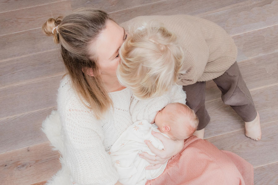 lifestyle newbornfotografie en babyfotografie
